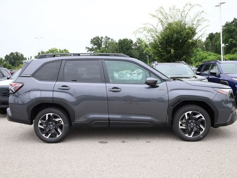 New 2026 Subaru Forester Premium AWD/4WD image 4