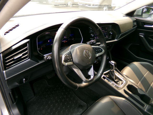 Used 2023 Volkswagen Jetta SE w/ Panoramic Sunroof Package FWD image 13