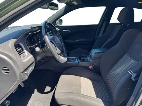 Used 2021 Dodge Charger R/T w/ Blacktop Package image 10