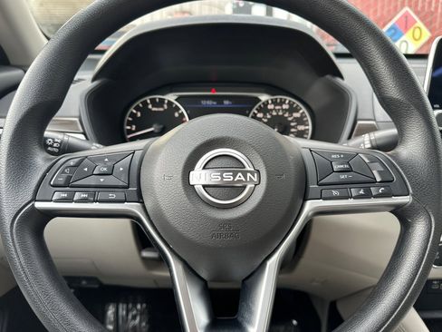 Certified 2023 Nissan Altima 2.5 SV image 22