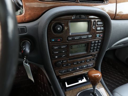 Used 2003 Jaguar S-TYPE 3.0 image 20