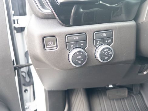 Used 2022 GMC Sierra 1500 Elevation w/ Max Trailering Package image 19