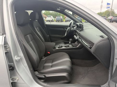 Used 2025 Honda Civic Sport image 13