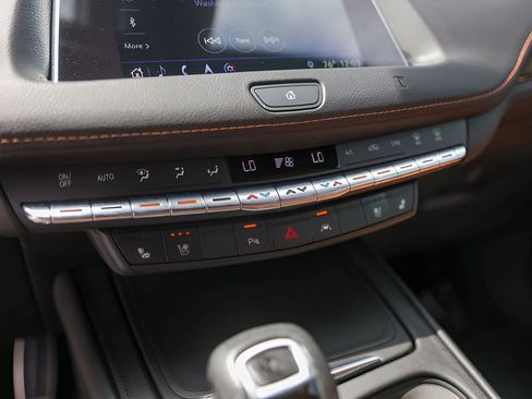 Used 2019 Cadillac XT4 Sport FWD image 22