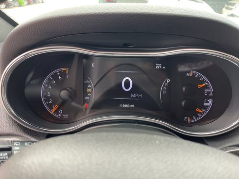Used 2018 Jeep Grand Cherokee Altitude AWD/4WD image 14