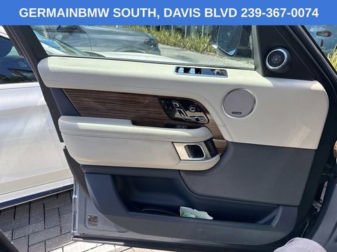 Used 2019 Land Rover Range Rover HSE image 15