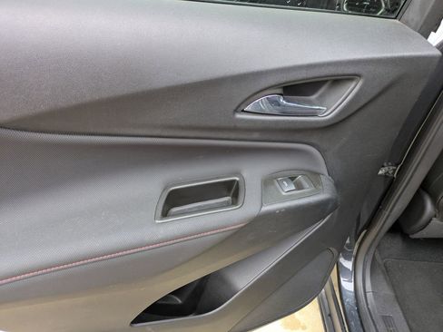 Used 2022 Chevrolet Equinox RS image 12