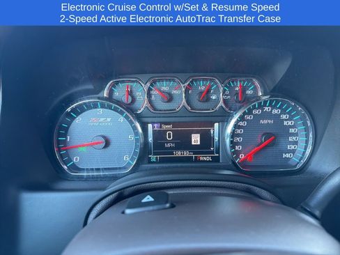 Used 2018 Chevrolet Suburban LT image 25