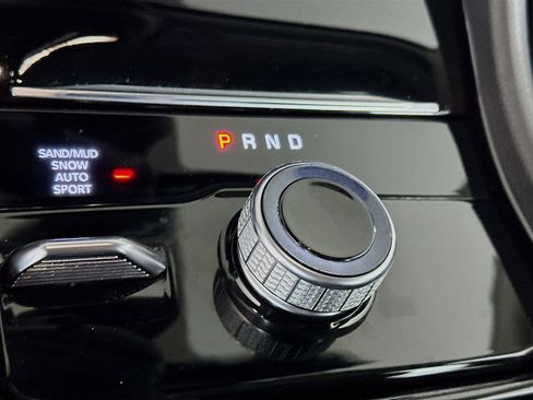 Used 2023 Jeep Grand Cherokee L Limited w/ Trailer Tow Group (B) image 25