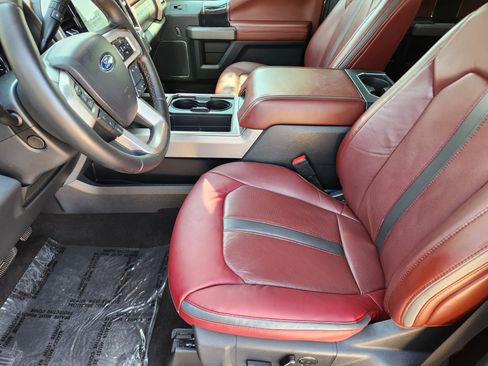Used 2022 Ford F250 Platinum w/ FX4 Off-Road Package AWD/4WD image 5