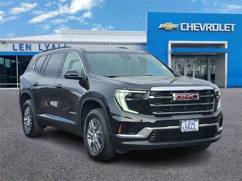 Used 2025 GMC Acadia Elevation image 1