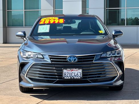 Certified 2022 Toyota Avalon XLE FWD image 11