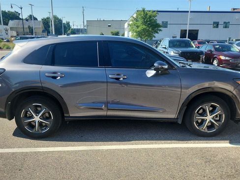 Used 2023 Honda HR-V EX-L image 3