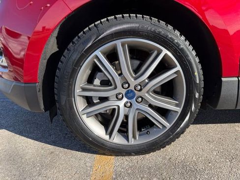 Certified 2022 Ford Edge Titanium image 10