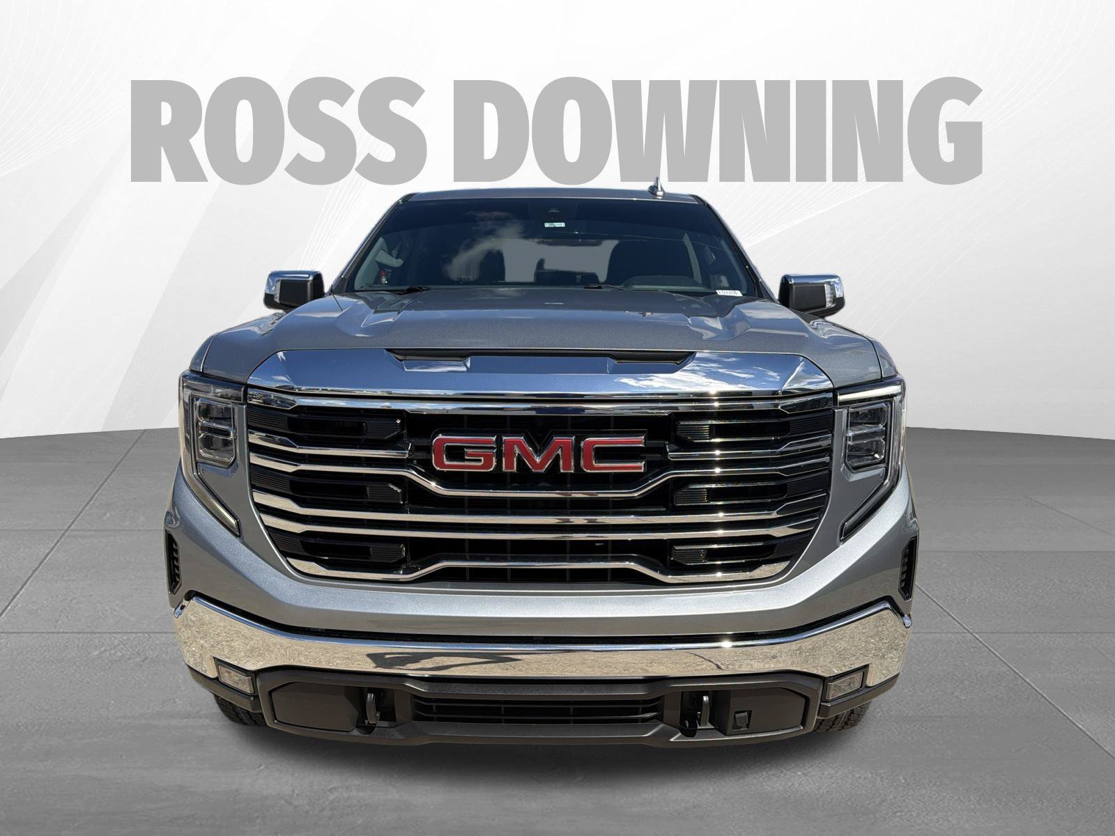 Used 2023 GMC Sierra 1500 SLT w/ SLT Premium Package AWD/4WD image 2