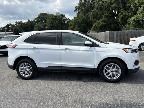 Used 2023 Ford Edge SEL AWD/4WD image 6