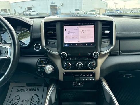 Used 2022 RAM 1500 Laramie AWD/4WD image 18
