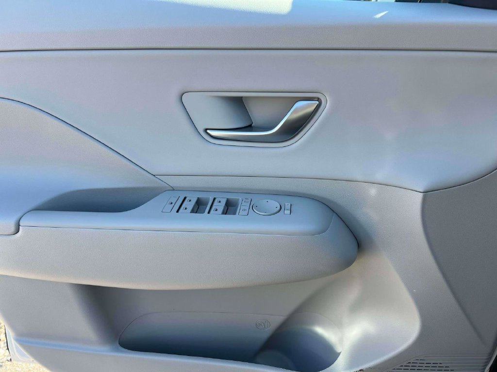 New 2027 Hyundai Kona SEL Premium AWD/4WD image 30