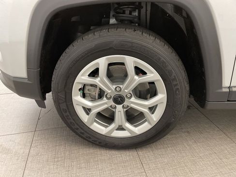 New 2025 Jeep Compass Sport image 8