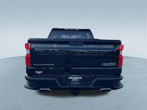 Used 2021 Chevrolet Silverado 1500 High Country w/ Technology Package AWD/4WD image 8