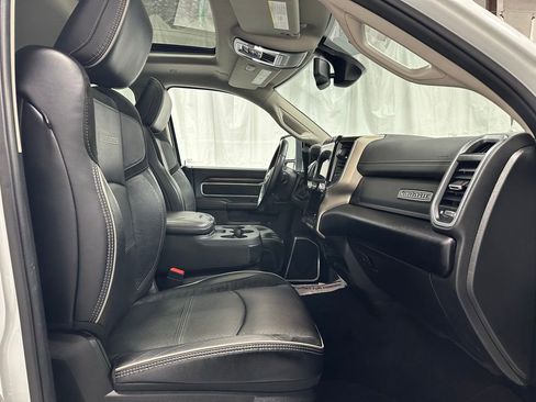 Used 2024 RAM 3500 Laramie image 61