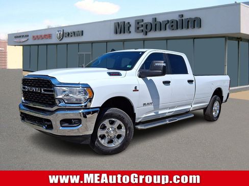 Used 2024 RAM 3500 Big Horn AWD/4WD image 1