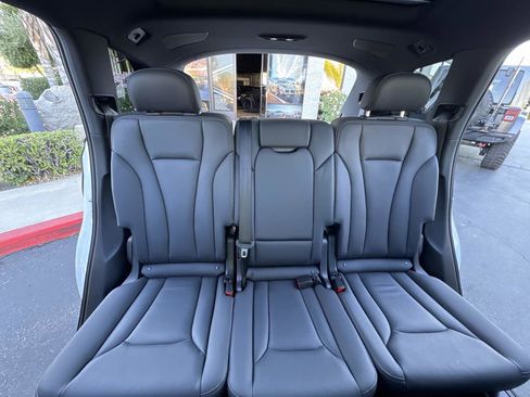 Used 2025 Audi Q7 3.0T Premium Plus image 31