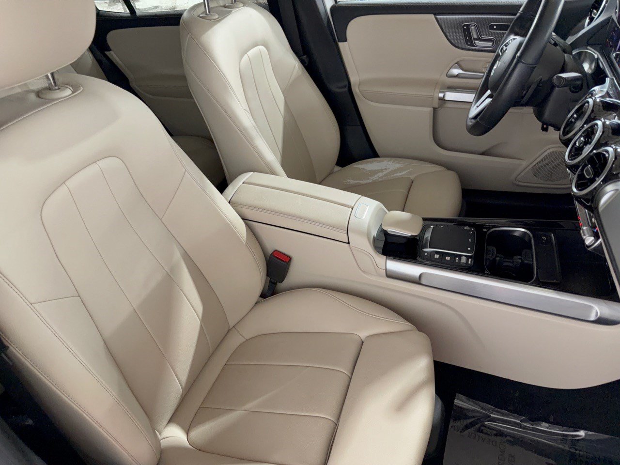 Used 2021 Mercedes-Benz GLB 250 image 30
