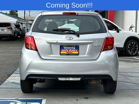 Used 2015 Toyota Yaris L image 5