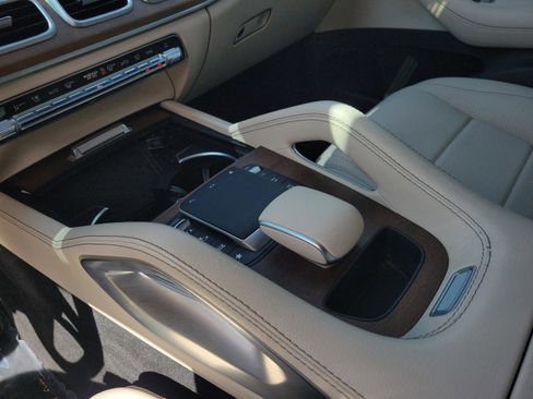 Used 2021 Mercedes-Benz GLE 350 4MATIC image 21