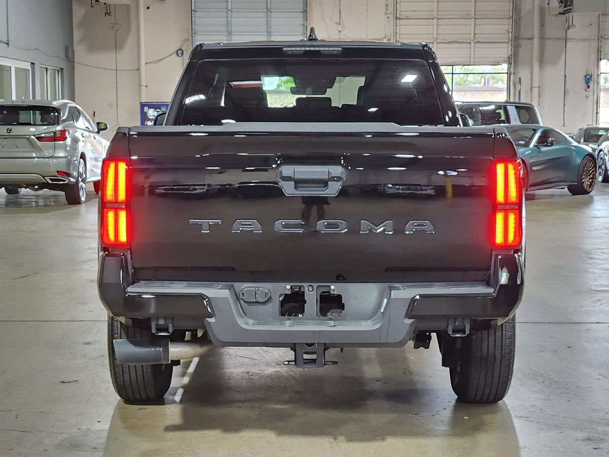 Used 2025 Toyota Tacoma SR5 RWD image 10