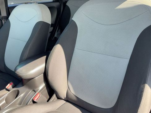 Used 2014 Kia Soul image 14