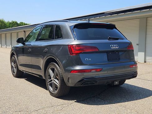 Used 2023 Audi Q5 e Prestige w/ Prestige Package AWD/4WD image 3