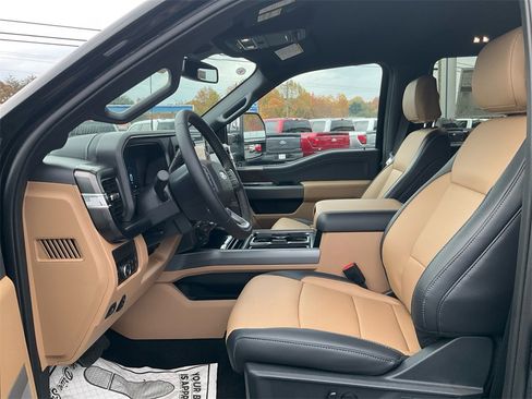 New 2026 Ford F250 Lariat w/ Chrome Package image 15