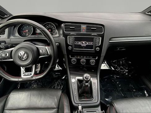 Used 2016 Volkswagen GTI SE image 7