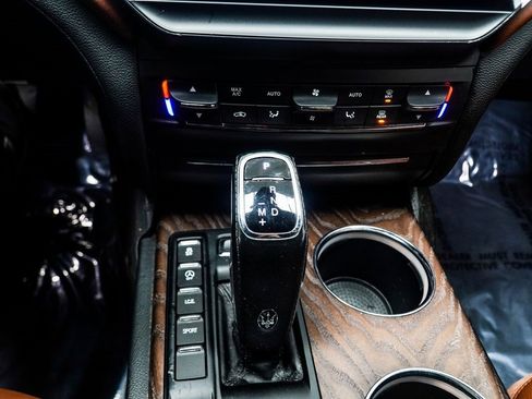 Used 2022 Maserati Ghibli Modena image 21