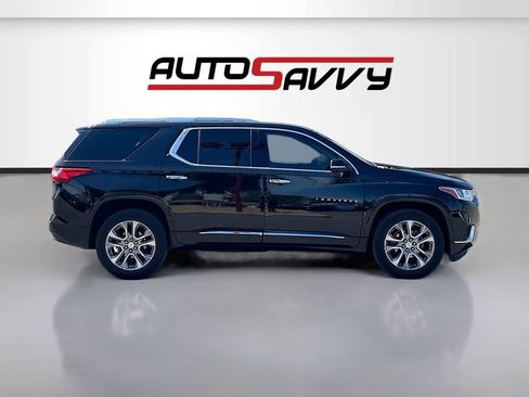 Used 2021 Chevrolet Traverse Premier FWD image 8