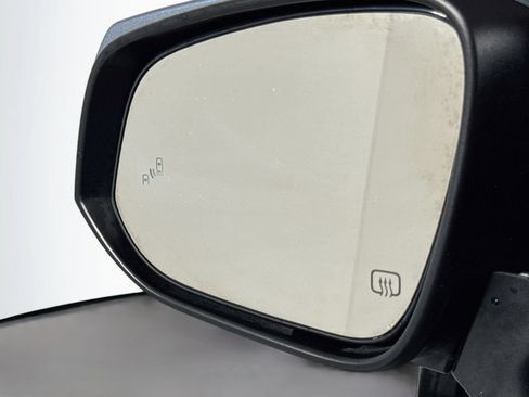 Used 2024 Toyota Corolla Cross XLE AWD/4WD image 19