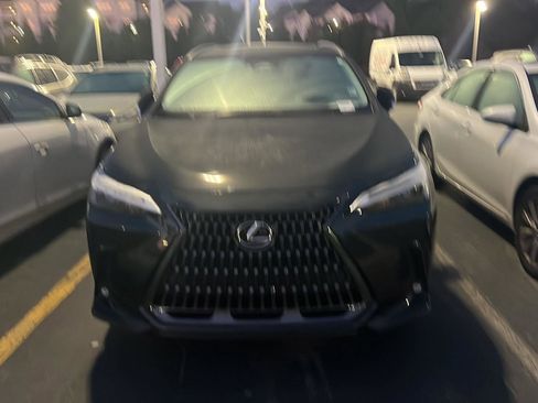 Used 2023 Lexus NX 350h AWD image 4