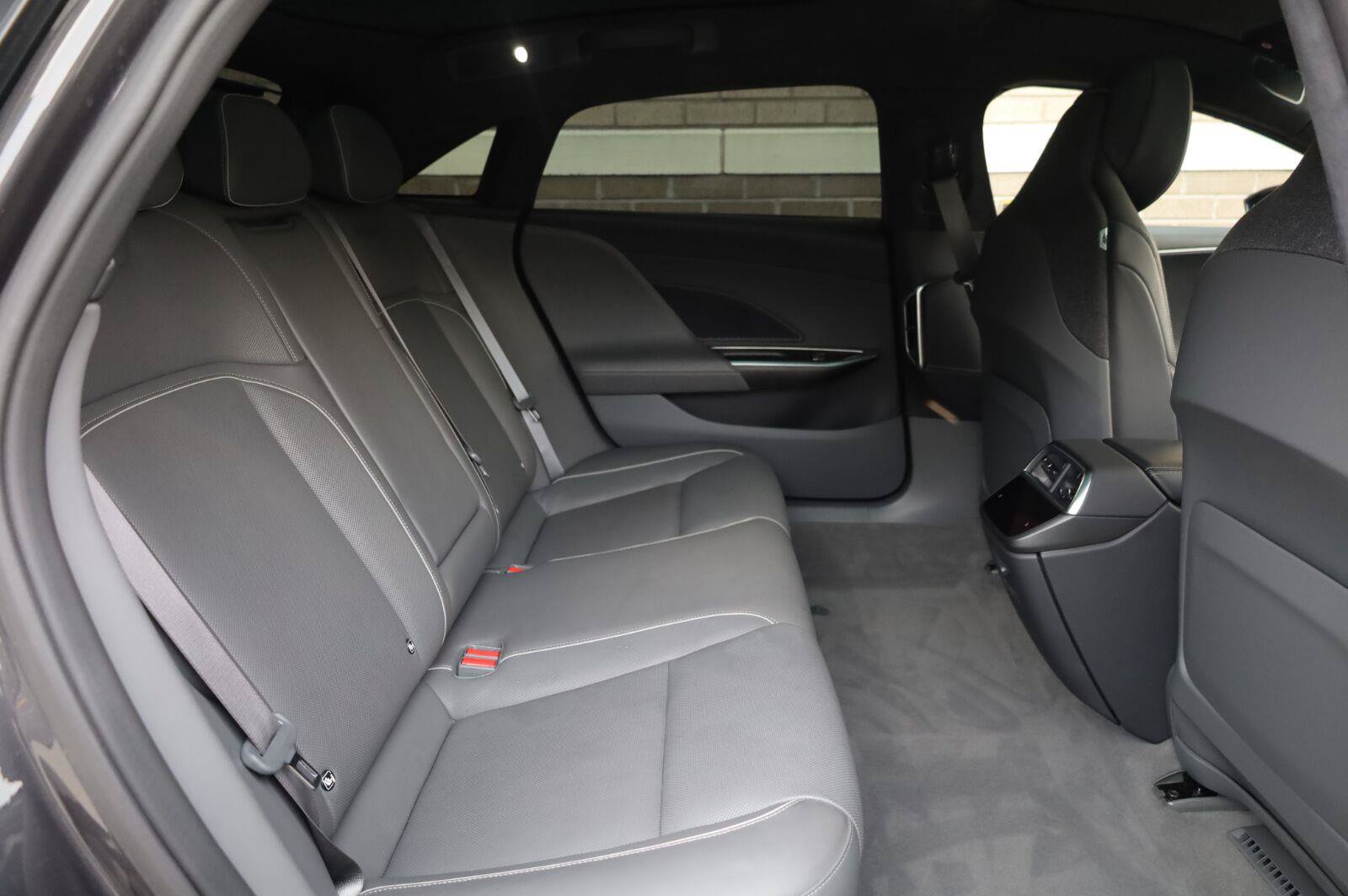 Used 2025 Lucid Air Touring AWD/4WD image 26