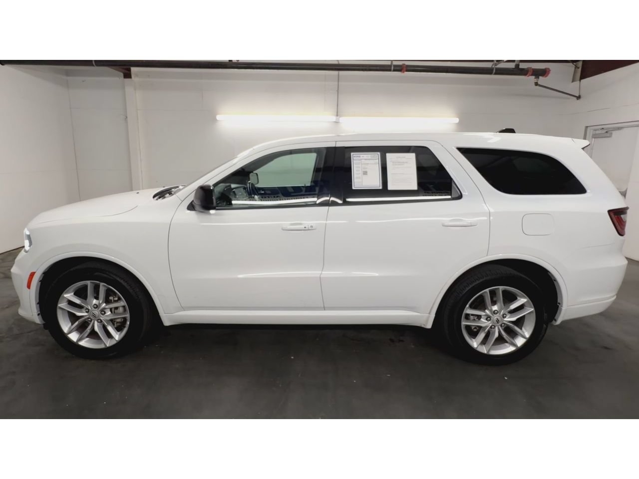Used 2025 Dodge Durango GT AWD/4WD image 5