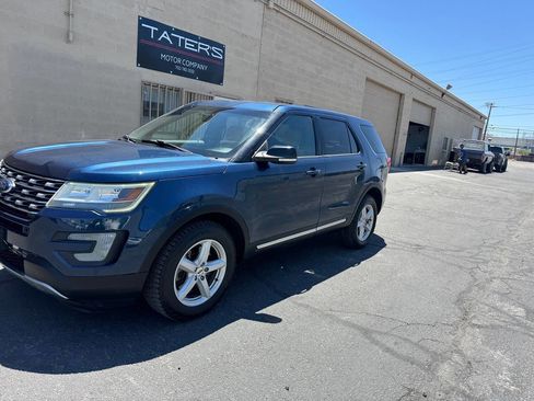 Used 2016 Ford Explorer XLT AWD/4WD image 4