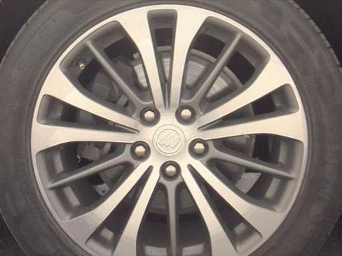 Used 2017 Buick LaCrosse Preferred FWD image 14