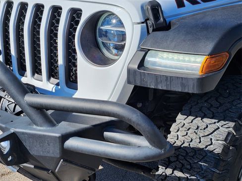 Used 2020 Jeep Gladiator Rubicon image 9