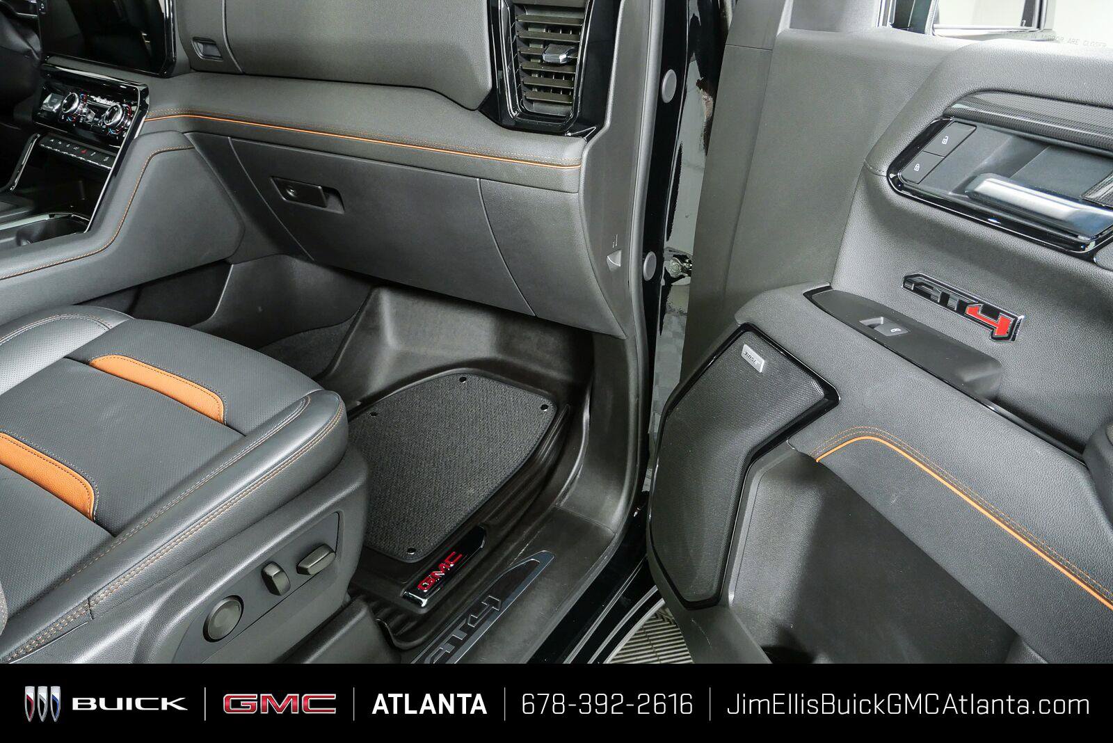 Certified 2026 GMC Sierra 1500 AT4 w/ Technology Package AWD/4WD image 27
