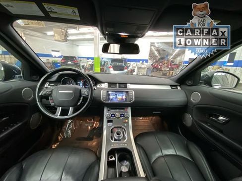 Used 2016 Land Rover Range Rover Evoque SE image 26
