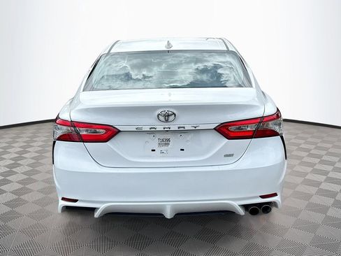 Used 2019 Toyota Camry SE image 7