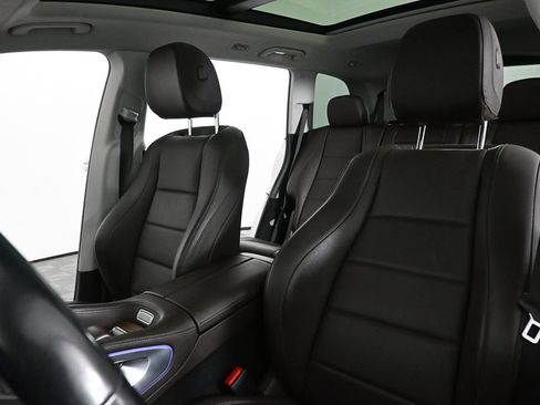 Certified 2023 Mercedes-Benz GLS 450 4MATIC image 5