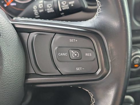 Used 2020 Jeep Wrangler Unlimited Sport AWD/4WD image 28
