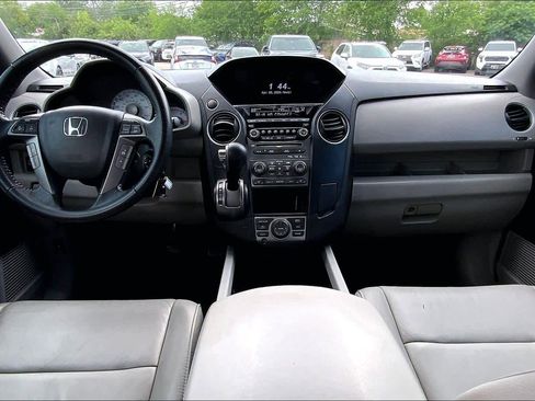 Used 2015 Honda Pilot Touring image 16